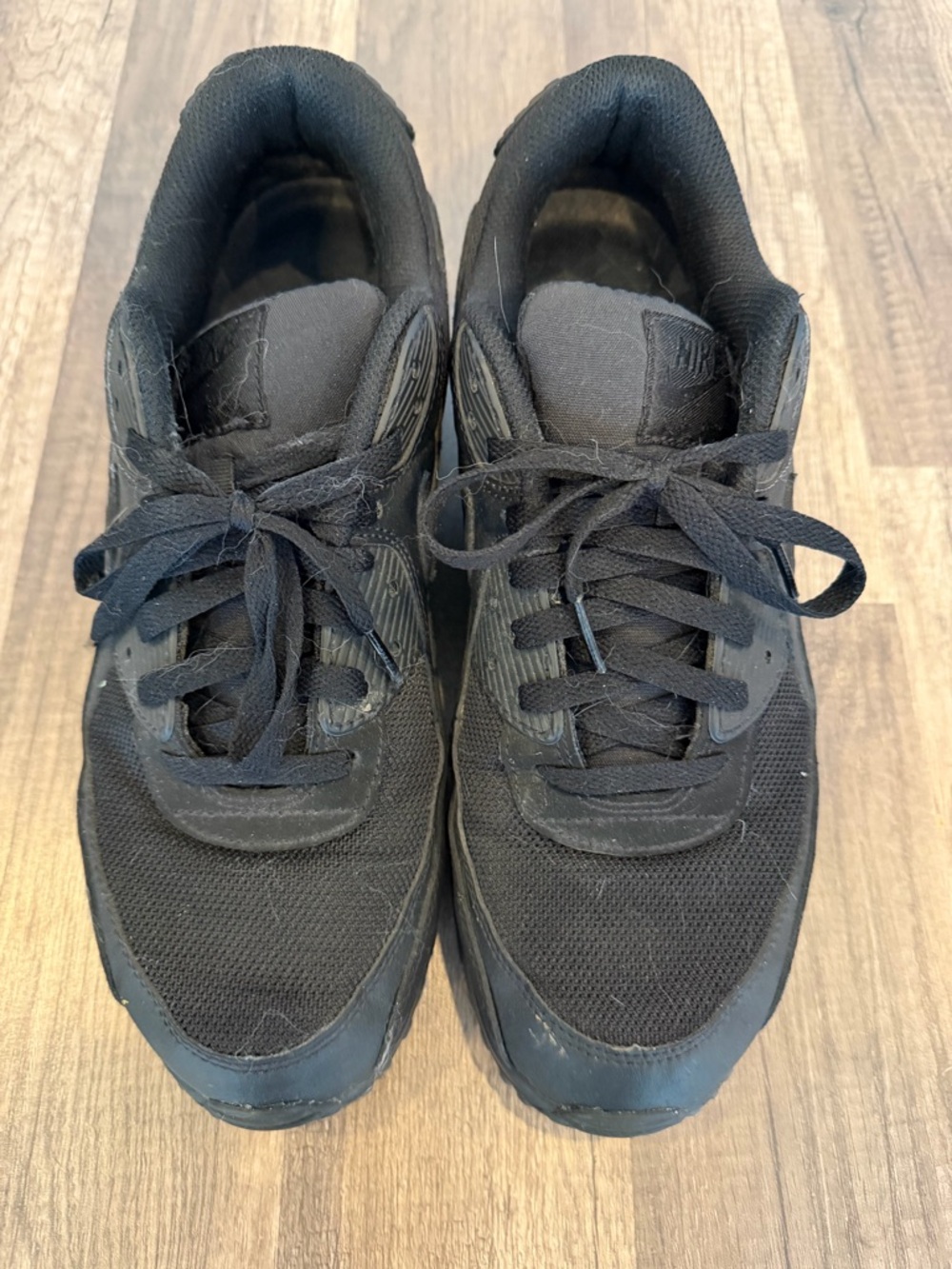 Men's Nike Air Black Athletic Sneakers - Classic Casual Trainer Mens 11 - Picture 1 of 8